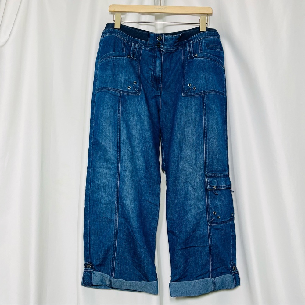 Chicos Denim Cargo Cuffed Straight Leg Crop Pants Size 2.5 (12)